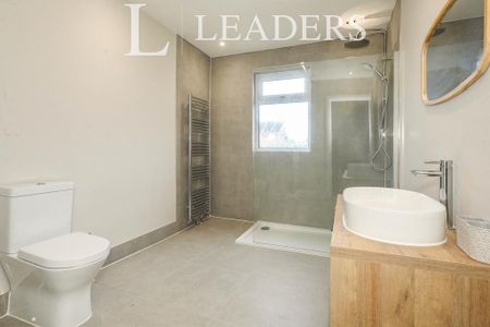 1 bedroom semi-detached house to rent - Photo 4