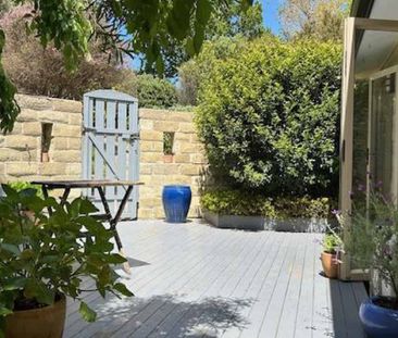 Magical Mediterranean Oasis in central Warkworth - Photo 5