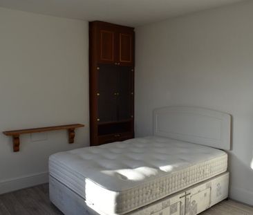 Room in a Shared House, Southampton Way, SE5 - Photo 2