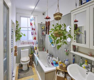 2 bedroom maisonette to rent - Photo 6