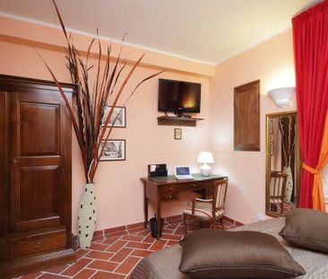 Via Cincinnato, Rome, Lazio 00175 - Photo 6