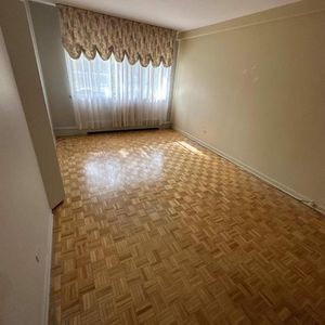 2 CH - 1 SDB - St-Laurent - $1,595 /mo - Photo 2