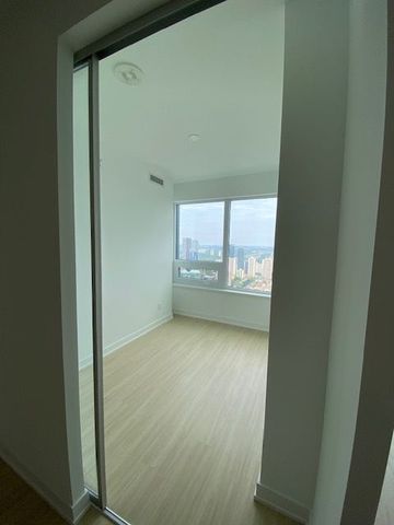 For Lease - 8 Wellesley Street Unit# 5708, Toronto, Ontario - Photo 3