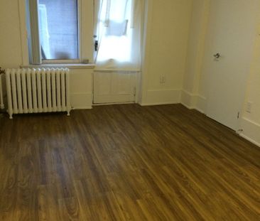 160 Huron Street - Photo 6