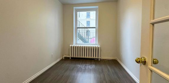 Appartement Montréal (Ville-Marie) À Louer - Photo 2
