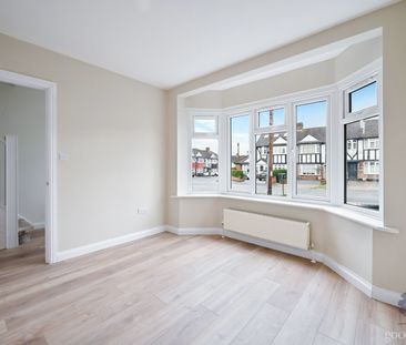 Seymour Avenue, Morden, SM4 - Photo 1