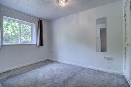 3 bedroom mid terraced house to rent, - Photo 3