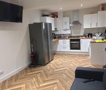 4 bedroom house share to rent - Photo 6