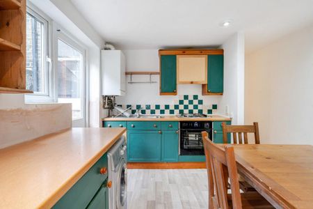 1 bedroom flat to rent - Photo 2