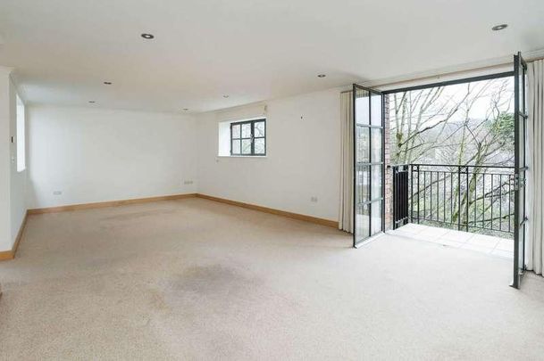 The Tramshed, Walcot, BA1 - Photo 1