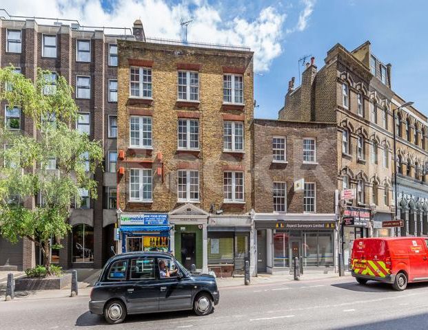 4 double bedroom property split over 3 floors in zone 1 - Photo 1