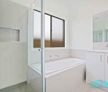 Spacious Family Living in the Heart of Kinbrook - Photo 4