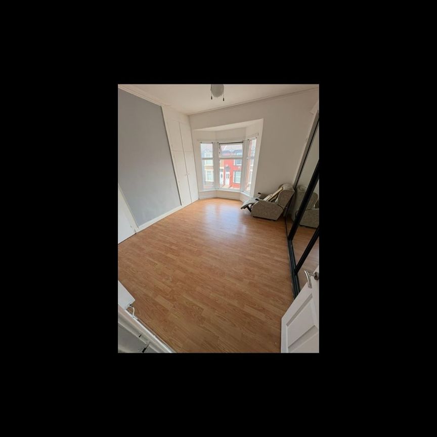 3 Bed Terraced House, Sidney Road, L20 - Photo 1