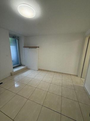 Wohnstudio / Büro / Praxisraum zu vermieten ! - Photo 1