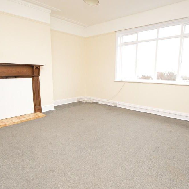 3 Bedroom Flat To Rent - Photo 1