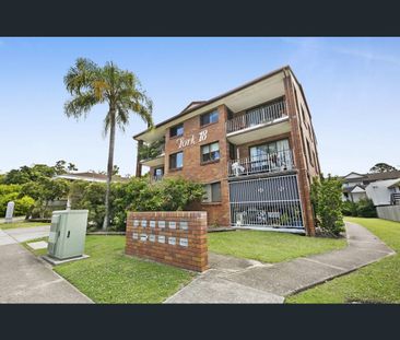 9/18 Garden Street, Southport, Qld 4215 - Photo 2