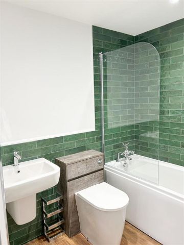 2 bedroom apartment to rent - Photo 5