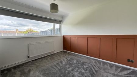 2 bedroom semi-detached bungalow to rent - Photo 4