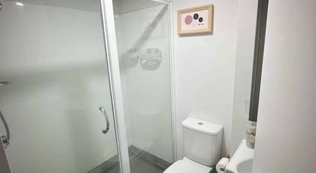 Lovely Home - Photo 3