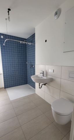 NEUBAU - neugierig? tolle 4-Zimmer Wohnung mit schöner Aussicht im 4. OG mit Bad und Duschbad (Nr. 14) - Photo 5