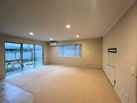 356 Chapel Road, Flat Bush, Auckland - Photo 3