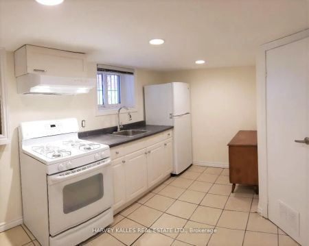 541 Palmerston Boulevard #3 - Photo 3