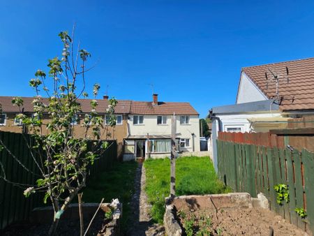 Price £1,200 pcm - Available Now - Part Furnished - Photo 3