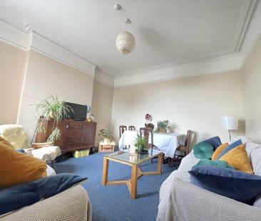 6 bedroom flat to rent - Photo 3