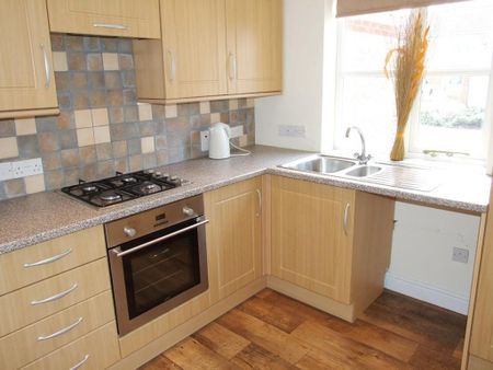 3 bedroom townhouse to rent - Photo 4