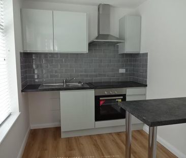 1 Bed Flat - Photo 3