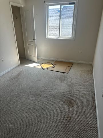 For Lease - 73 Summer Lane Unit# Upper Room1, Selwyn, Ontario - Photo 3