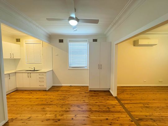 RENOVATED & READY TO MOVE IN! - Photo 1