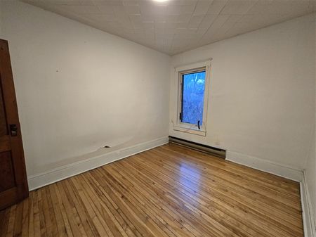 378 Rue Frontenac, Sherbrooke, QC J1H 1K3 (Vacant) - Photo 5