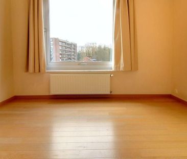 Appartement te huur in Oudergem voor € 1.700 met 3 slaapkamers - Photo 1