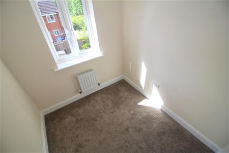 Lodge Farm Chase, Ashbourne, Derbyshire DE6 1GY - Photo 4