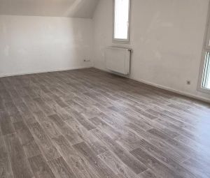 Location Appartement à ST CLAIR DE LA TOUR - Photo 4