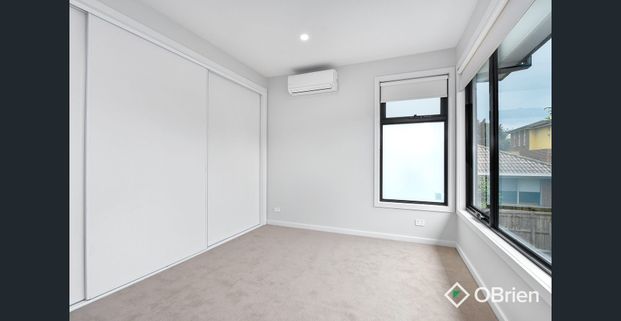 Modern Living in Prime Frankston Location - Photo 1