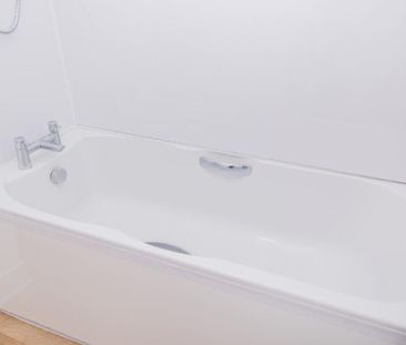 2 bedroom property to rent - Photo 6