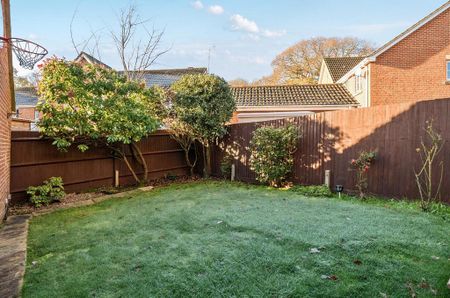 3 bedroom semi-detached house to rent - Photo 4