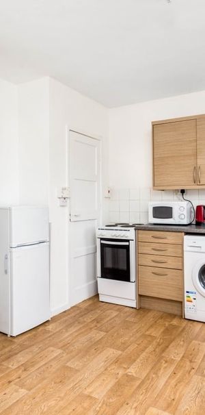 1 bedroom flat to rent - Photo 1