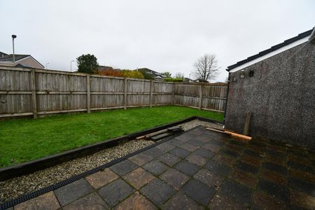 2 bedroom semi-detached bungalow to rent - Photo 2