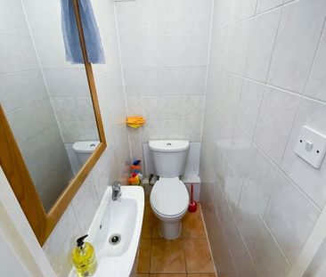 Room in a Shared House, Marlborough Avenue, E8 - Photo 6