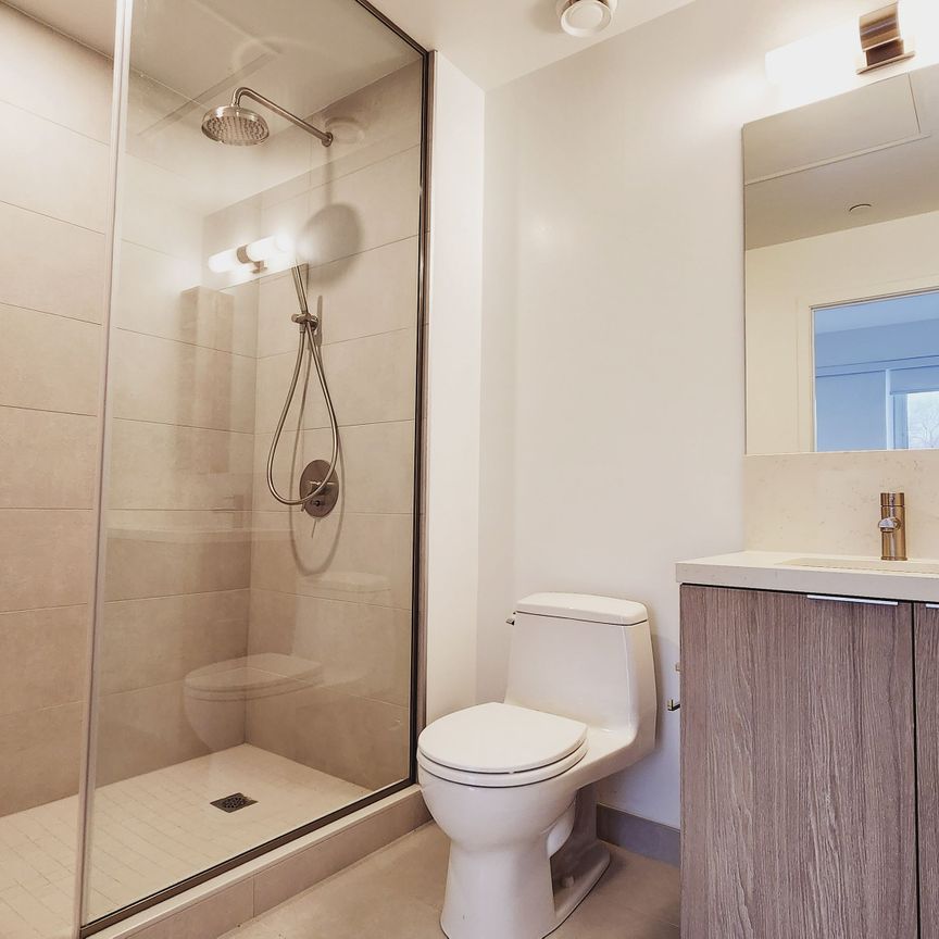 For Lease - 2020 Bathurst Street Unit# 536, Toronto, Ontario - Photo 1