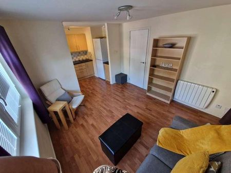 Urquhart Terrace, City Centre, Aberdeen, AB24 - Photo 2