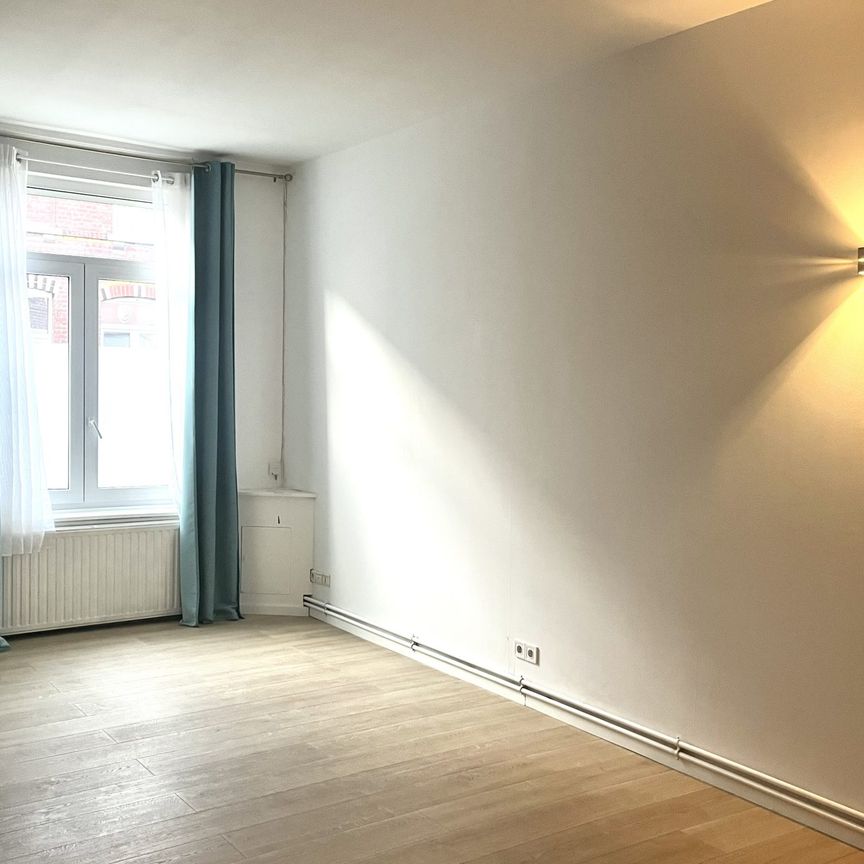 Location Maison 4 pièces 90m² CROIX 59170 - Photo 1