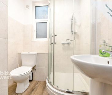 4 bedroom detached house to rent - Photo 2