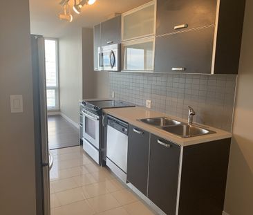 1 Bedroom - Photo 2