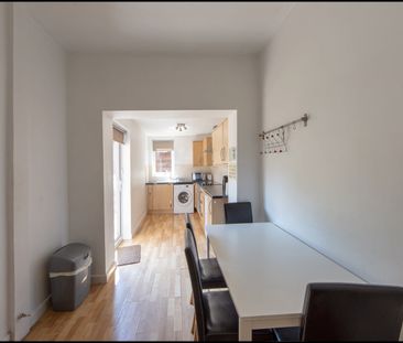 4 Bed Terraced House, Kinross Road, M14 - Photo 3