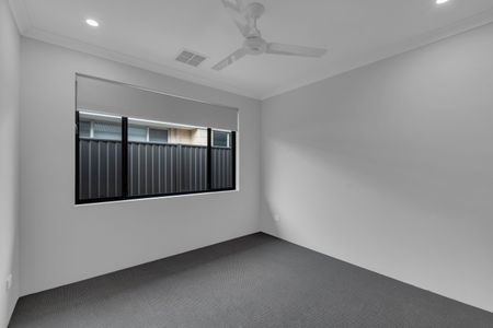 Four Bedroom Family Home in Baldivis - Photo 4