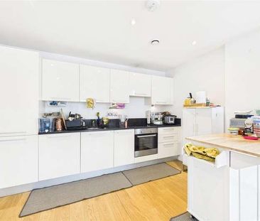 Railway Terrace, Slough, Berkshire, SL2 - Photo 5